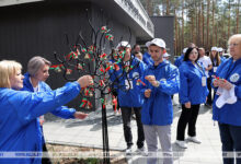 Photo of Young doctors from four countries plant trees in Ozarichi Memorial Complex  | Belarus News | Belarusian news | Belarus today | news in Belarus | Minsk news | BELTA