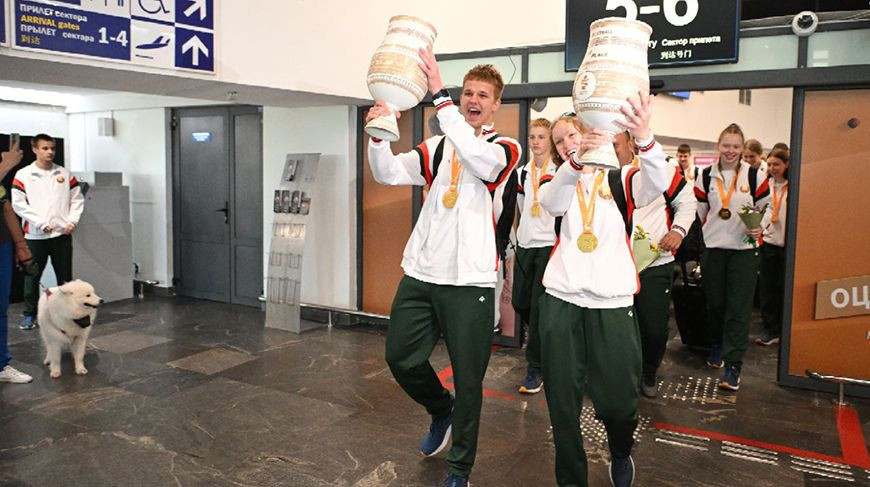 Photo of Team Belarus back in Minsk from Children of Asia Games