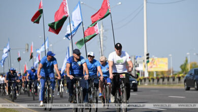 Photo of Belarusian athletes join Day of People’s Unity bike ride