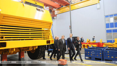 Photo of Russia’s top government official visits BelAZ, BelGee | Belarus News | Belarusian news | Belarus today | news in Belarus | Minsk news | BELTA