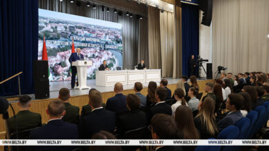 Photo of Лукашэнка аб прыярытэтах будучай пяцігодкі: дастойныя ўмовы працы, зарплата, сацпадтрымка, жыллё | Навіны Беларусі | Беларускія навіны | Беларусь — афіцыйныя навіны | Мінск | БелТА